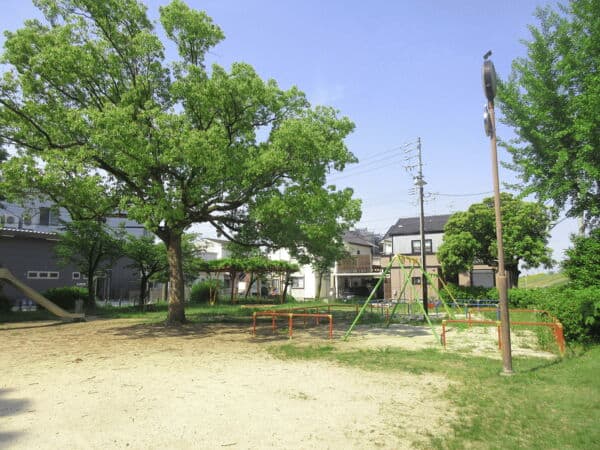 川上公園まで約990m