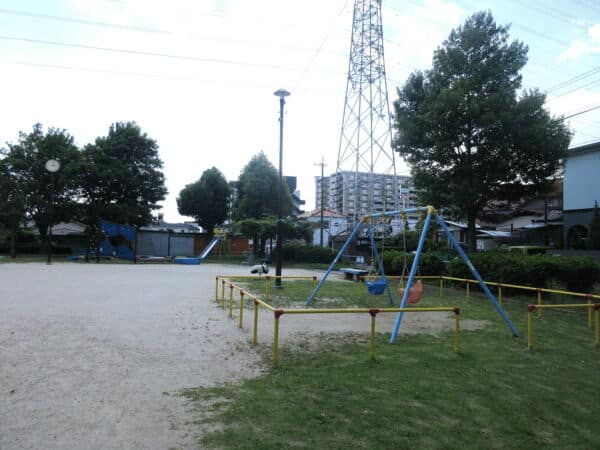 延珠公園まで約785m