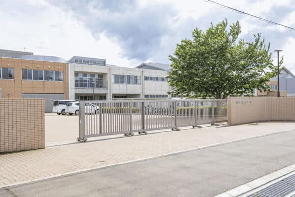 伊勢崎市立赤堀中学校