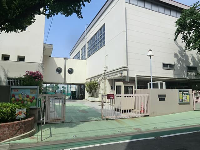 渋谷区立鳩森小学校