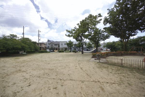 道間公園まで約919m