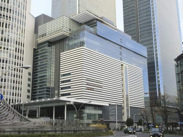 タカシマヤゲートタワーモールまで約1045m