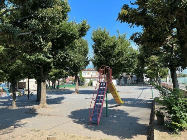 新町児童公園まで約647m
