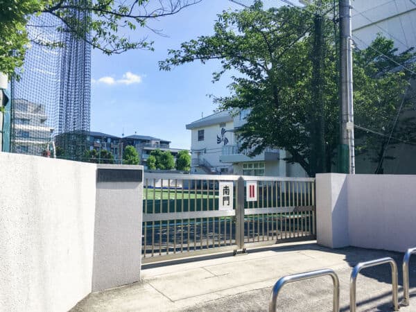 足立区立東綾瀬小学校