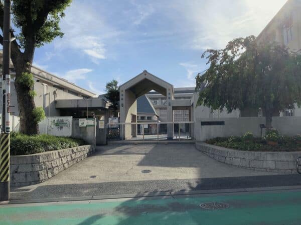 神戸市立魚崎小学校