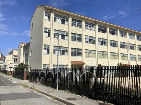 神戸市立本庄中学校