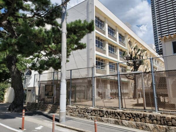 神戸市立御影中学校