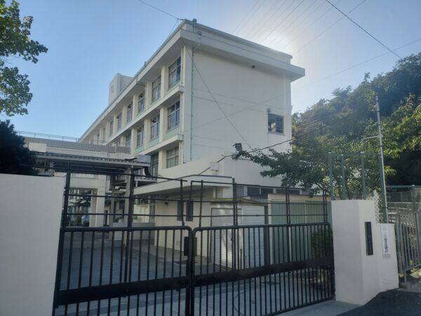 神戸市立渦が森小学校