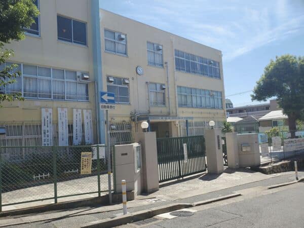 神戸市立上野中学校