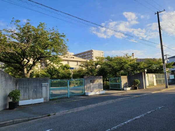 西宮市立真砂中学校