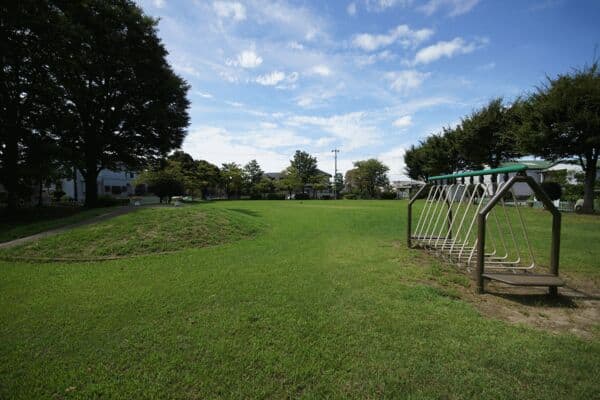 四軒家公園まで約1114m