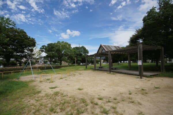 前高公園まで約668m