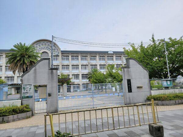 尼崎市立明城小学校