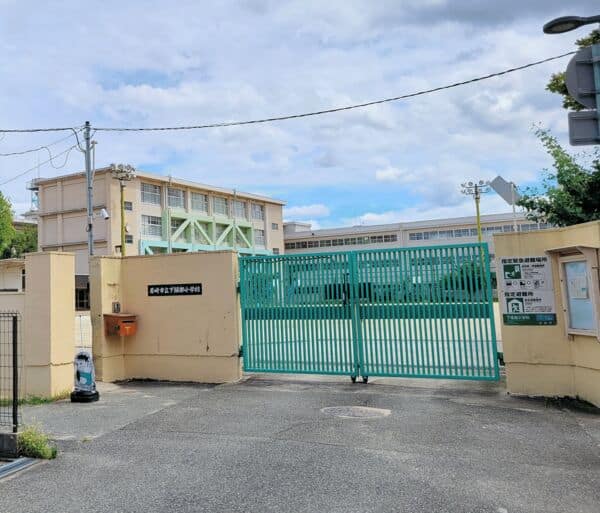 尼崎市立下坂部小学校