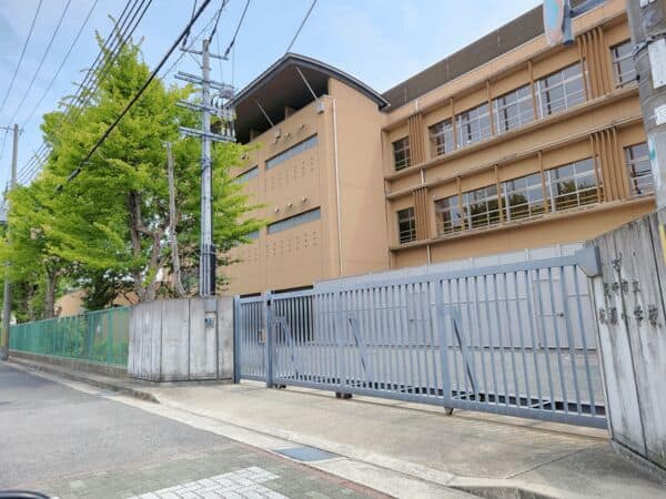 尼崎市立杭瀬小学校