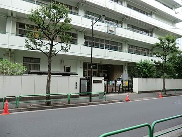 千代田区立お茶の水小学校