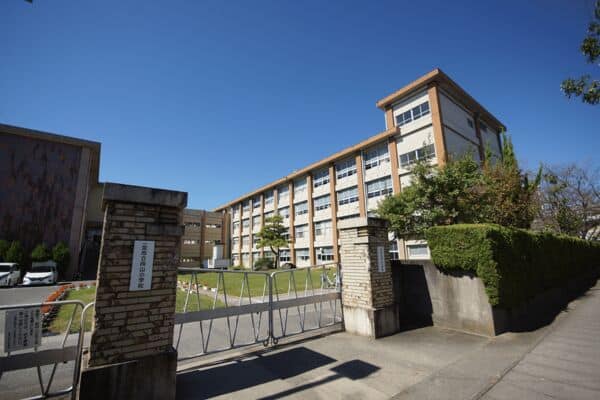 一宮市立向山小学校