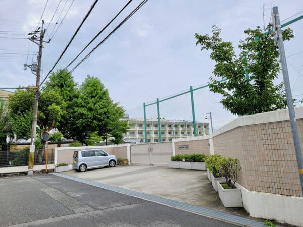 尼崎市立塚口中学校