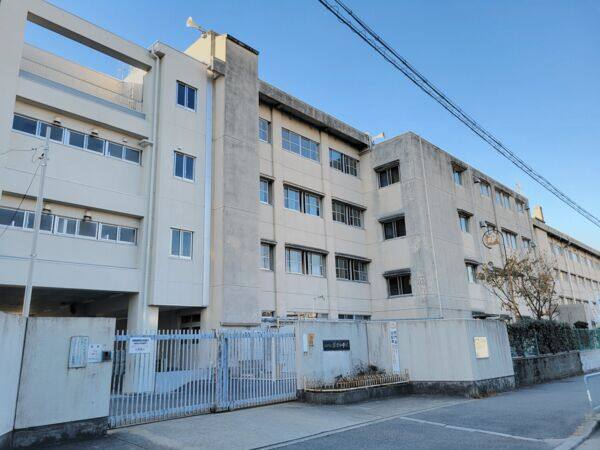 西宮市立深津小学校
