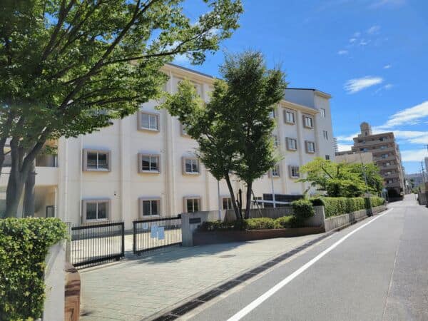 神戸市立本山南中学校