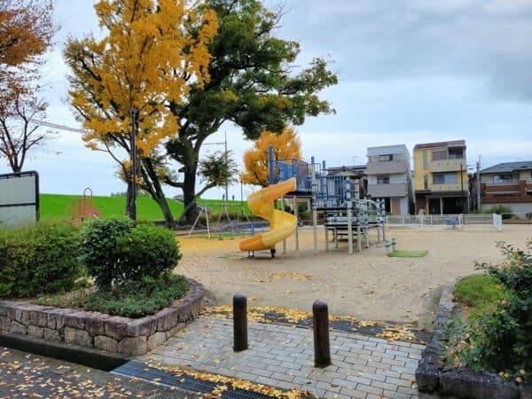 上園公園まで約1267m