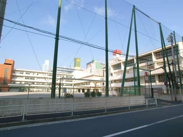 横浜市立横浜吉田中学校