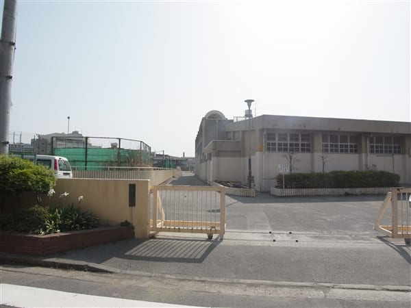 横浜市立港南中学校