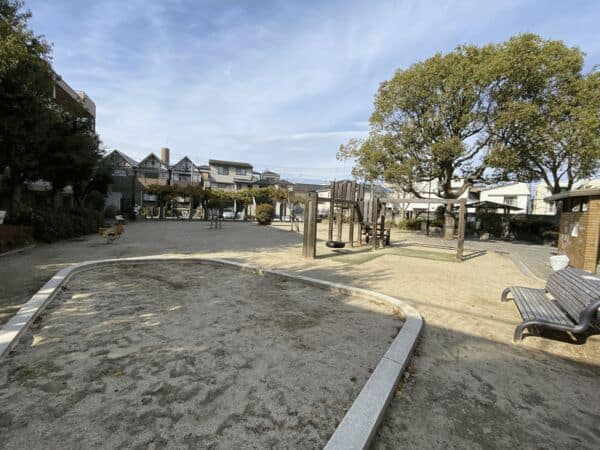 中難波公園まで約965m
