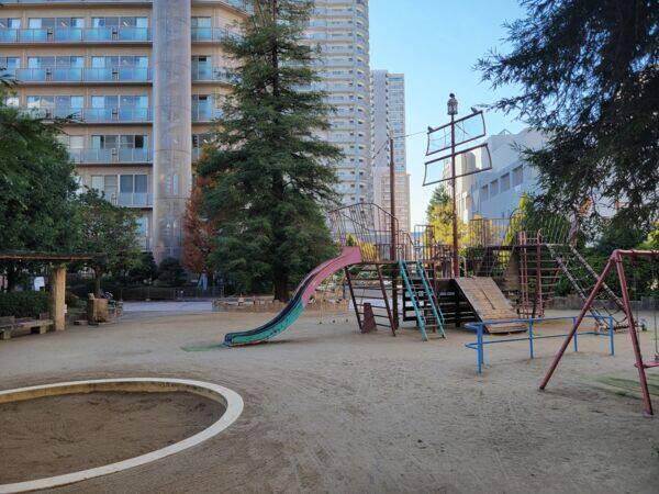 潮江東大寺公園まで約1117m