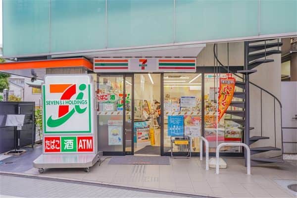 セブンイレブン浦和北口店まで約391m