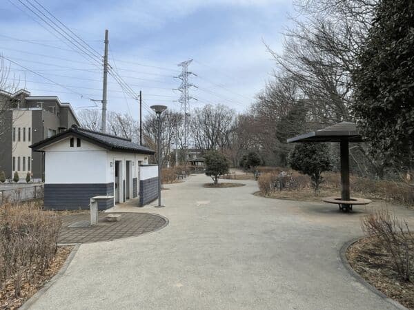 きつねっぱら公園まで約577m