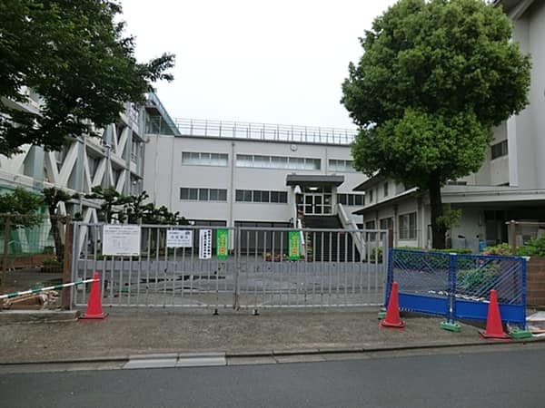 三鷹市立第五中学校