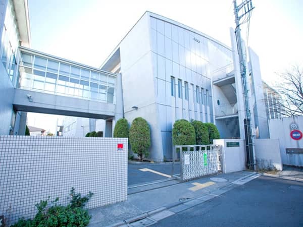 三鷹市立第三中学校