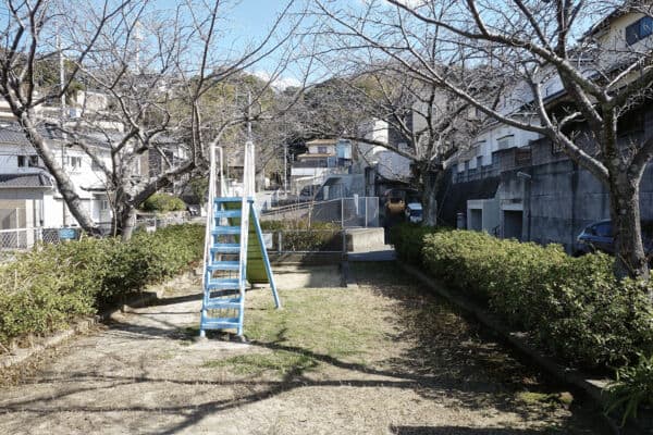 松崎2号公園まで約744m