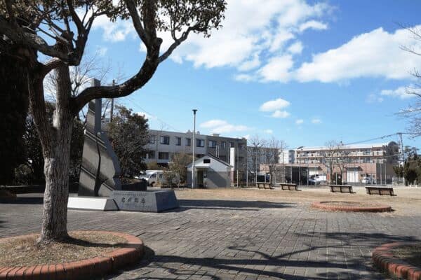 松崎公園まで約279m