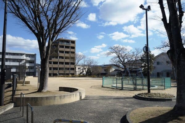 松崎東公園まで約211m