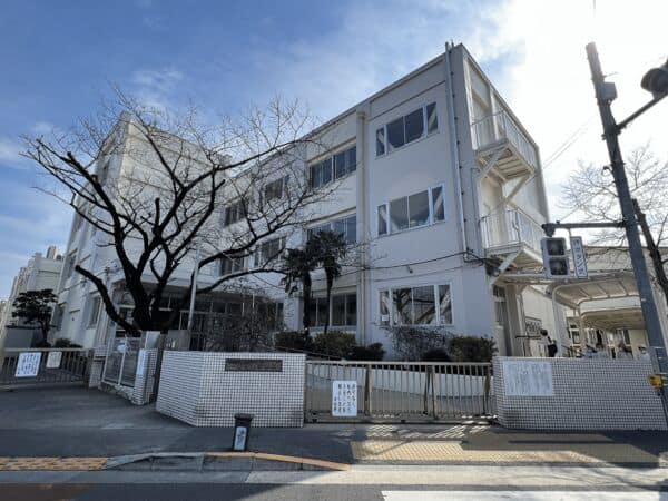 江戸川区立本一色小学校