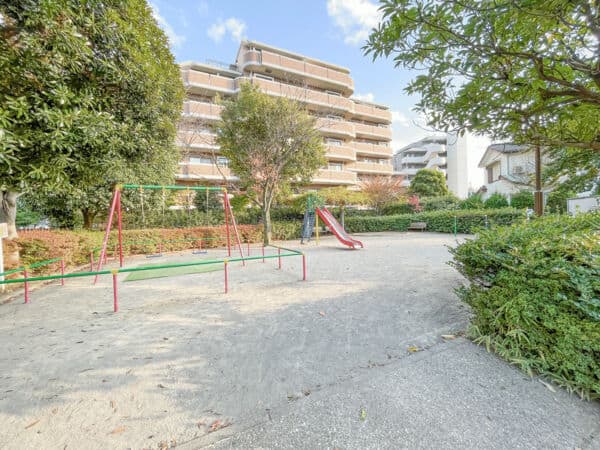 綱島西六丁目第二公園まで約379m