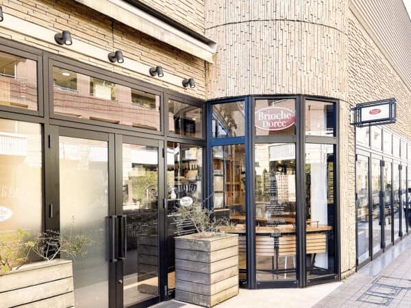 ブリオッシュ ドーレ nonowa国立店まで約2018m
フランス全土に約300店舗のネットワークをもつベーカリーカフェ。素材の多くをフランスから直輸入し、本場の美味しさを提供しているお店です。