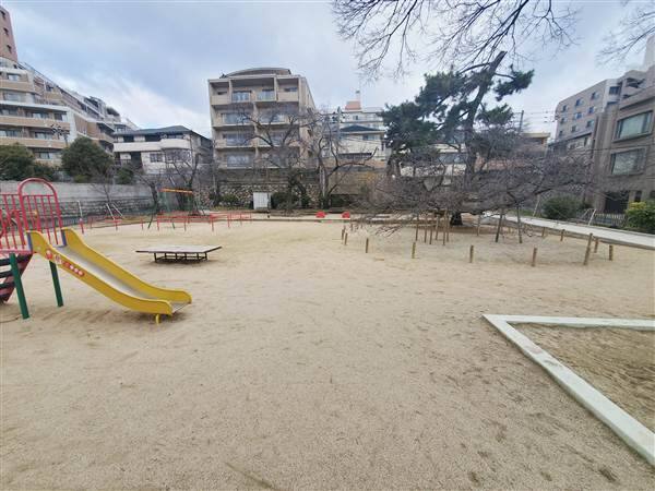 天神山公園まで約1040m