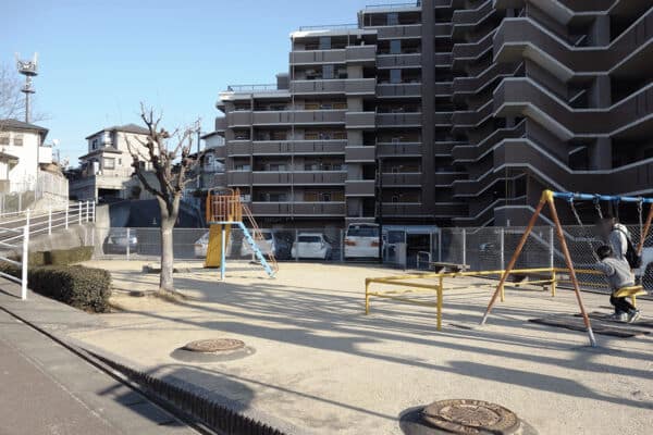 弥生児童遊園まで約546m