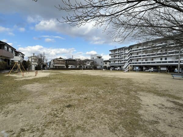 大房新生ふれあい公園まで約707m