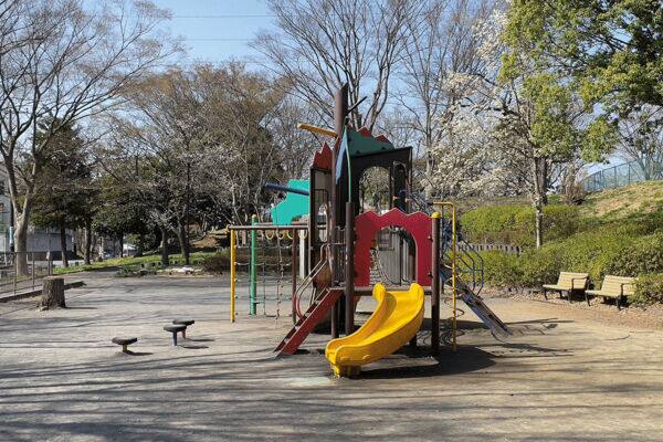 丸山台公園まで約667m