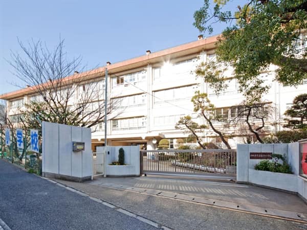 川崎市立宮前平小学校
