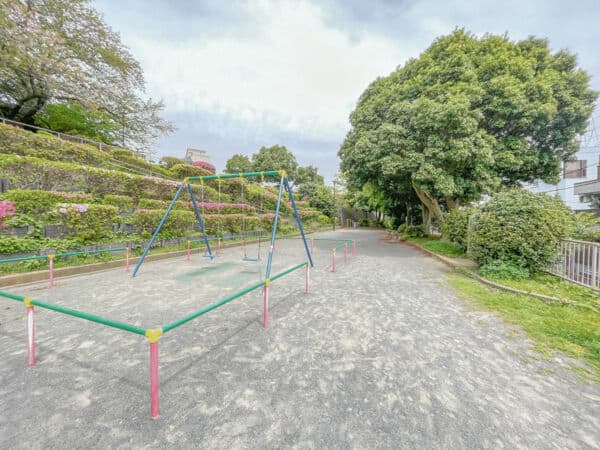御所山公園まで約244m