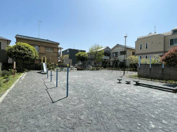 南仲町公園まで約245m