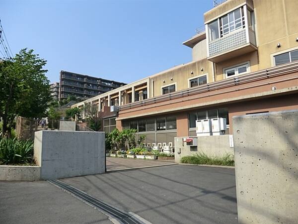 川崎市立向丘小学校