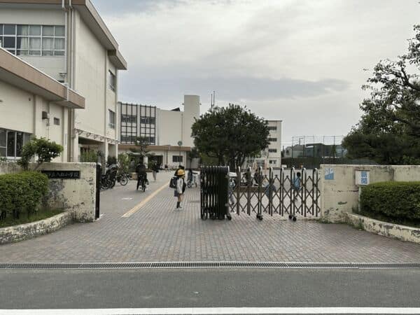 藤沢市立八松小学校