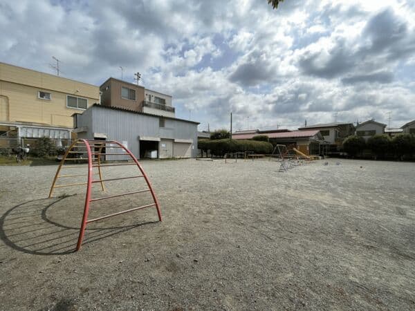 ひばりが丘公園 (ほりもとグラウンド)まで約864m