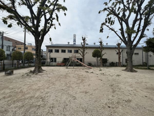 朝日東第2公園まで約247m